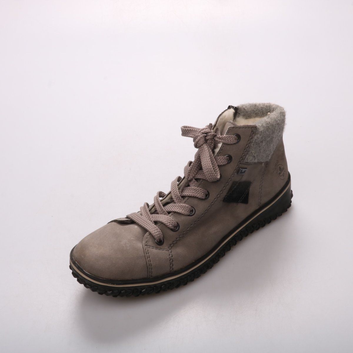 ботинки Rieker