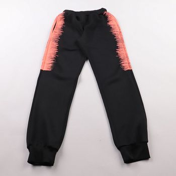 брюки не указано