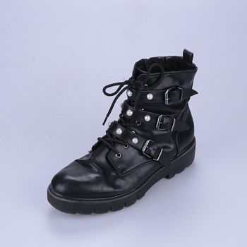 ботинки Stradivarius